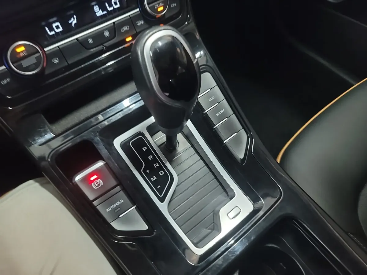 2020 Geely Emgrand GL 1.4T 141HP L4 CVT,autocango,china used car exporter,china ev exporter,chinese used car exporter,chinese used ev exporter