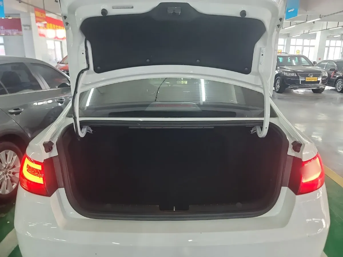 2020 Geely Emgrand GL 1.4T 141HP L4 CVT,autocango,china used car exporter,china ev exporter,chinese used car exporter,chinese used ev exporter