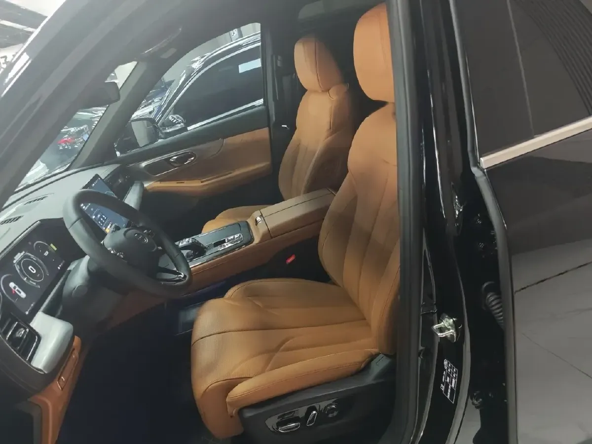 2024 GAC Trumpchi ES9 2.0T 190HP L4 2DHT PHEV 25.57KWH,autocango,china used car exporter,china ev exporter,chinese used car exporter,chinese used ev exporter