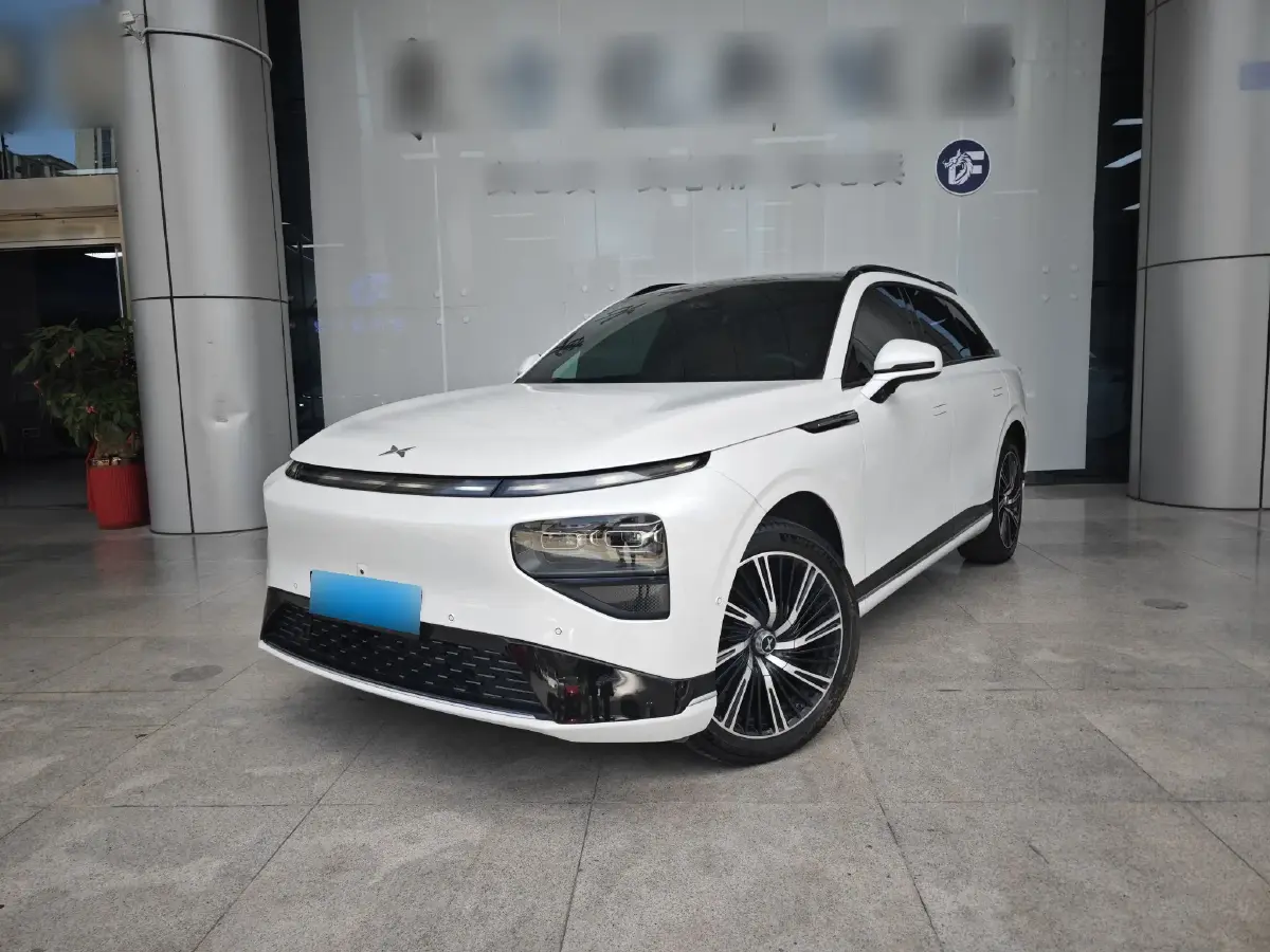 2022 Xpeng G9 BEV 98KWH