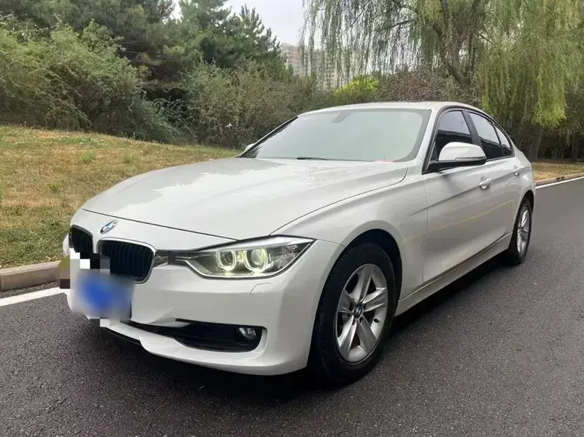 2014 BMW 3 Series 2.0T 184HP L4 8AT