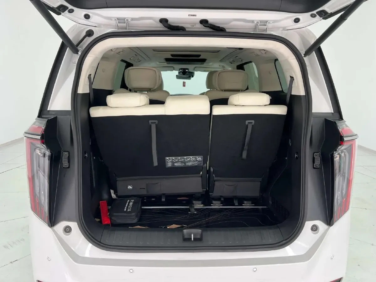 2023 GAC Trumpchi E9 2.0T 190HP L4 2DHT PHEV 25.57KWH,autocango,china used car exporter,china ev exporter,chinese used car exporter,chinese used ev exporter