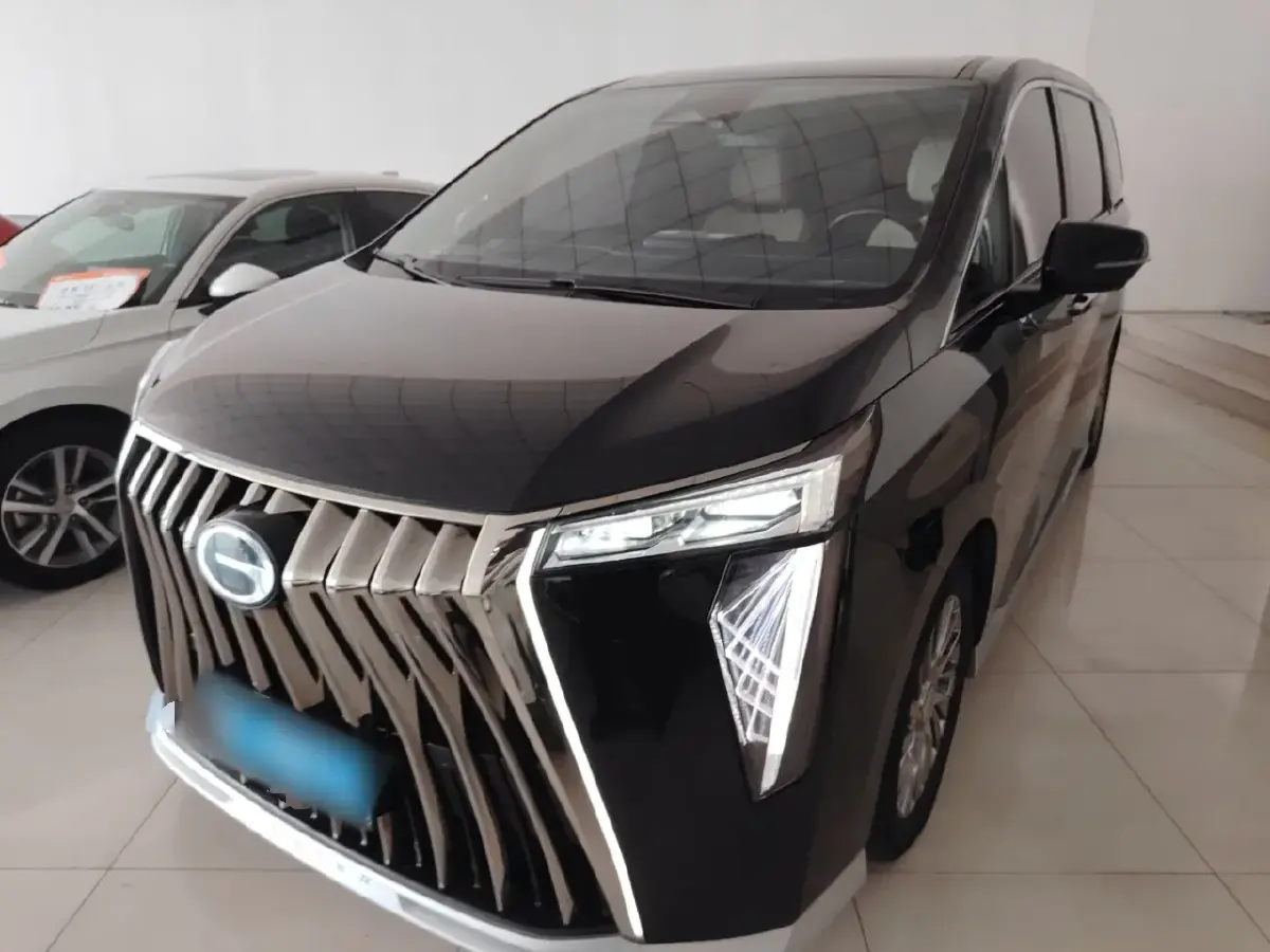 2023 GAC Trumpchi M8 2.0T 190HP L4 E-CVT Hybrid