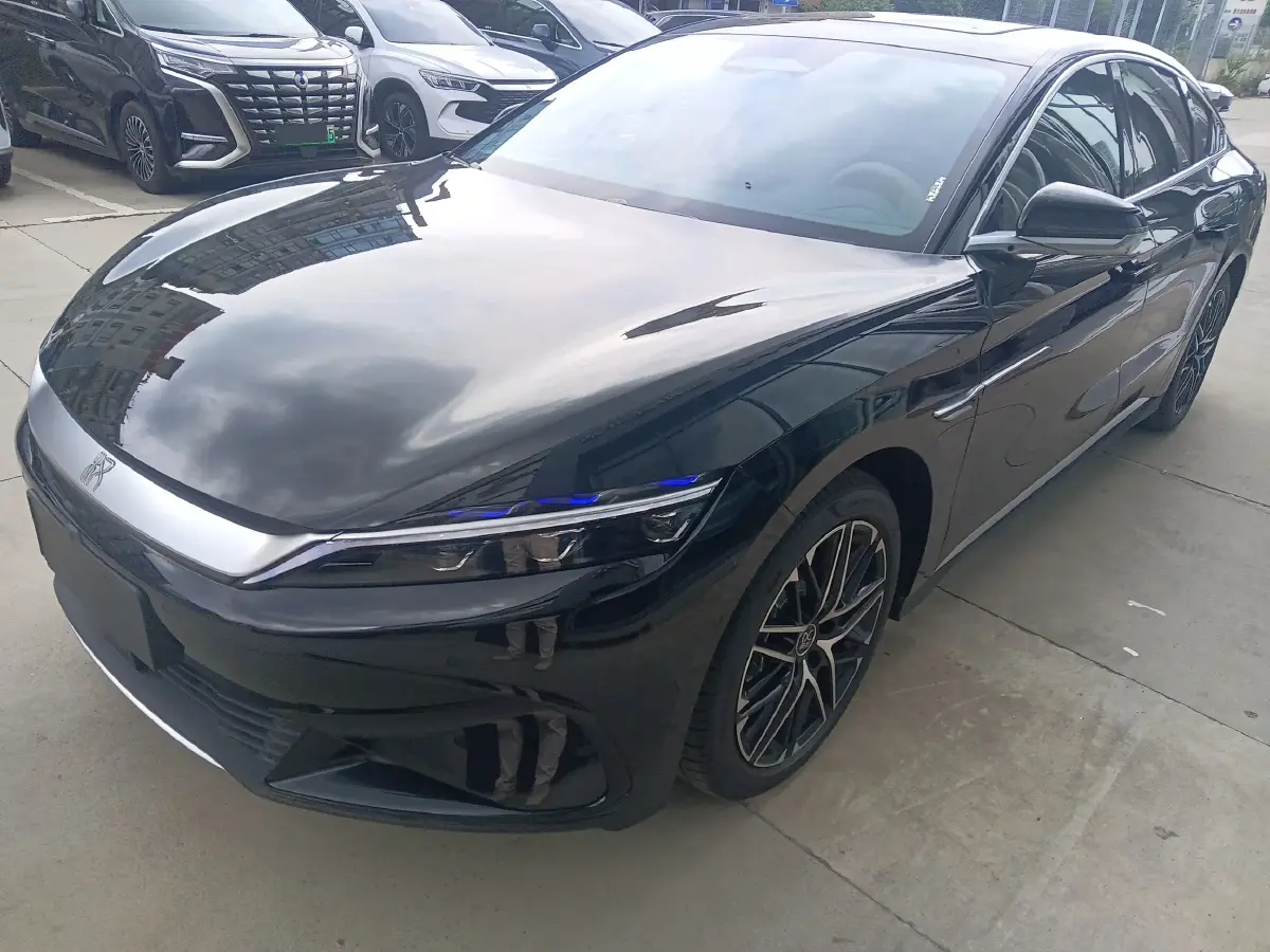 2025 BYD Han BEV 72KWH