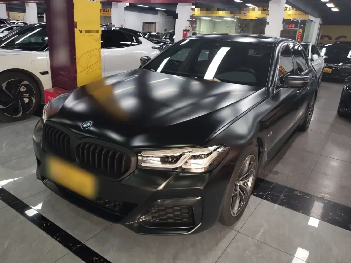 2022 BMW 5 Series 2.0T 184HP L4 8AT PHEV 17.7KWH