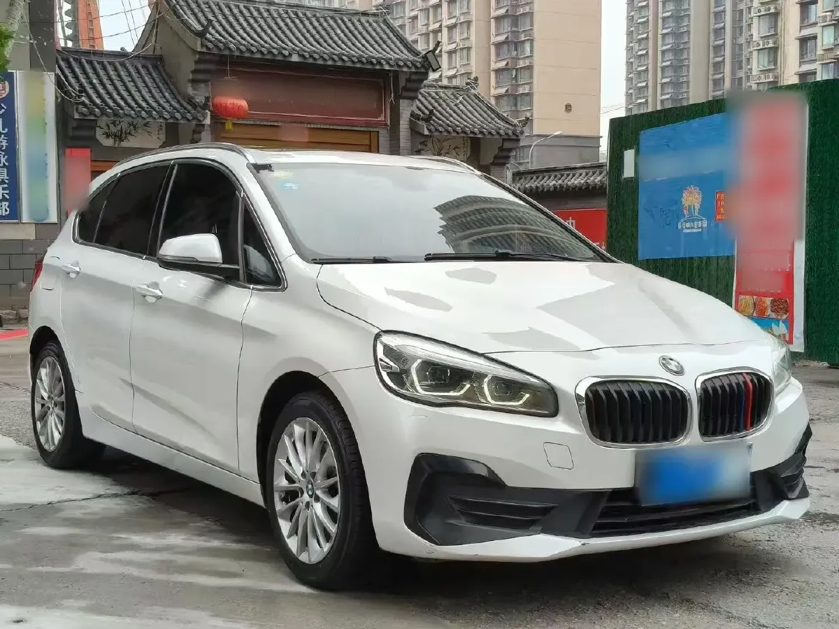2018 BMW 2 Series Wagon 1.5T 136HP L3 6AT,autocango,china used car exporter,china ev exporter,chinese used car exporter,chinese used ev exporter
