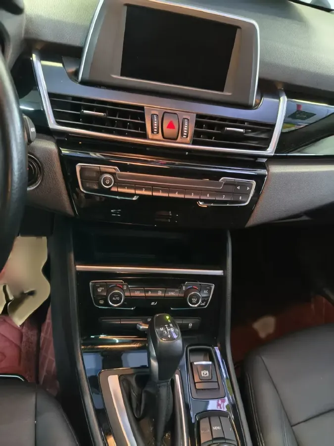 2018 BMW 2 Series Wagon 1.5T 136HP L3 6AT,autocango,china used car exporter,china ev exporter,chinese used car exporter,chinese used ev exporter