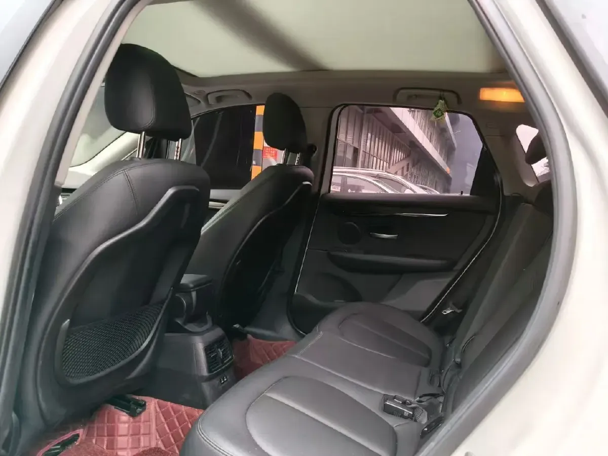 2018 BMW 2 Series Wagon 1.5T 136HP L3 6AT,autocango,china used car exporter,china ev exporter,chinese used car exporter,chinese used ev exporter