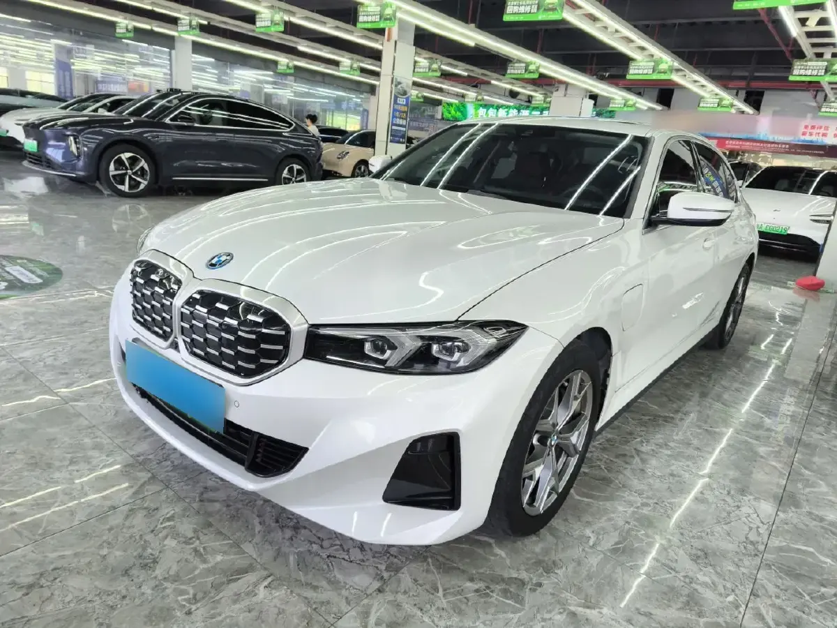 2022 BMW i3 BEV 70KWH