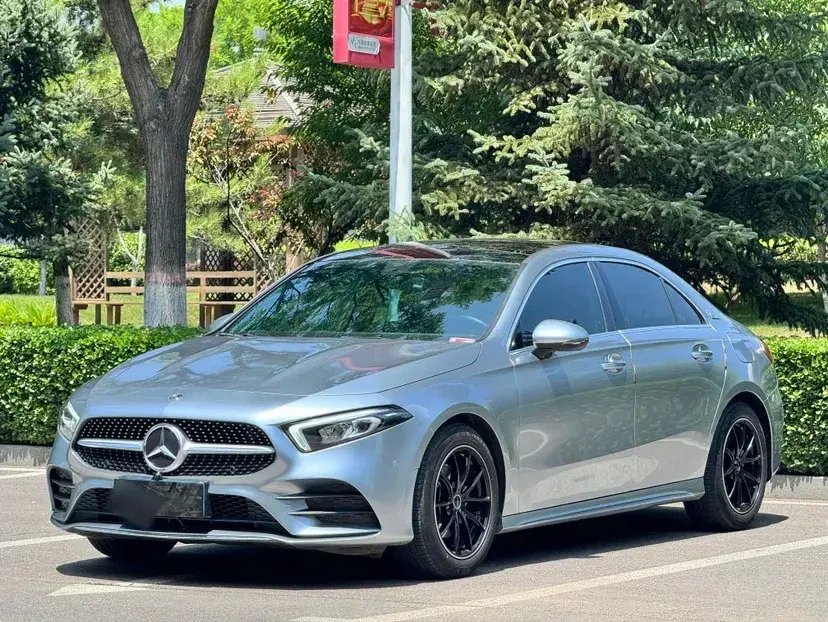 2020 Mercedes-Benz A Class 1.3T 163HP L4 7DCT