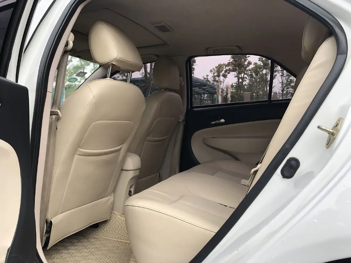 2012 Geely KingKong Fortune 1.5L 102HP L4 5MT,autocango,china used car exporter,china ev exporter,chinese used car exporter,chinese used ev exporter