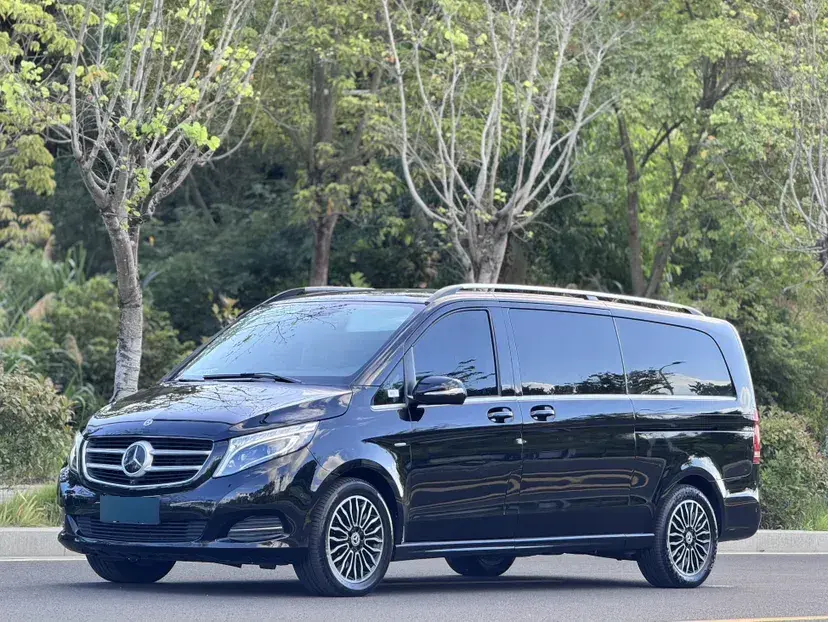 2018 Mercedes-Benz V Class 2.0T 211HP L4 7AT
