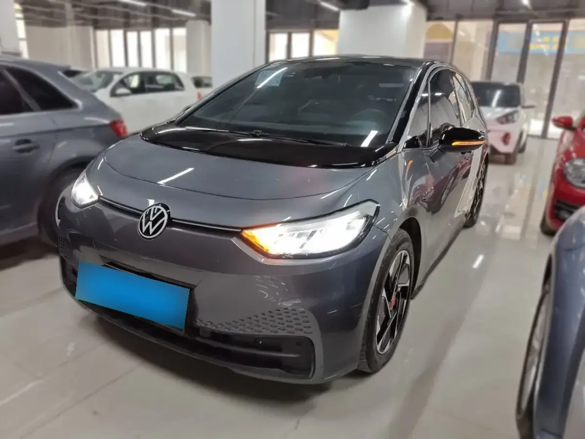 2023 Volkswagen ID.3 BEV 52.8KWH