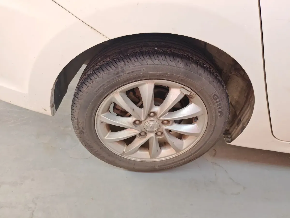 2016 ChangAn Alsvin V7 1.6L 124HP L4 4AT,autocango,china used car exporter,china ev exporter,chinese used car exporter,chinese used ev exporter