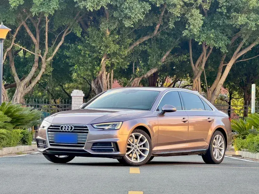 2018 Audi A4L 2.0T 190HP L4 7DCT