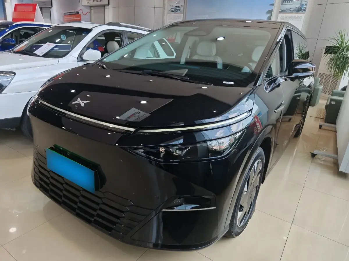 2024 Xpeng X9 BEV 101.5KWH