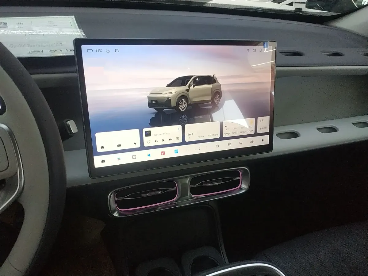 2025 Leapmotor B10 BEV 56.2KWH,autocango,china used car exporter,china ev exporter,chinese used car exporter,chinese used ev exporter