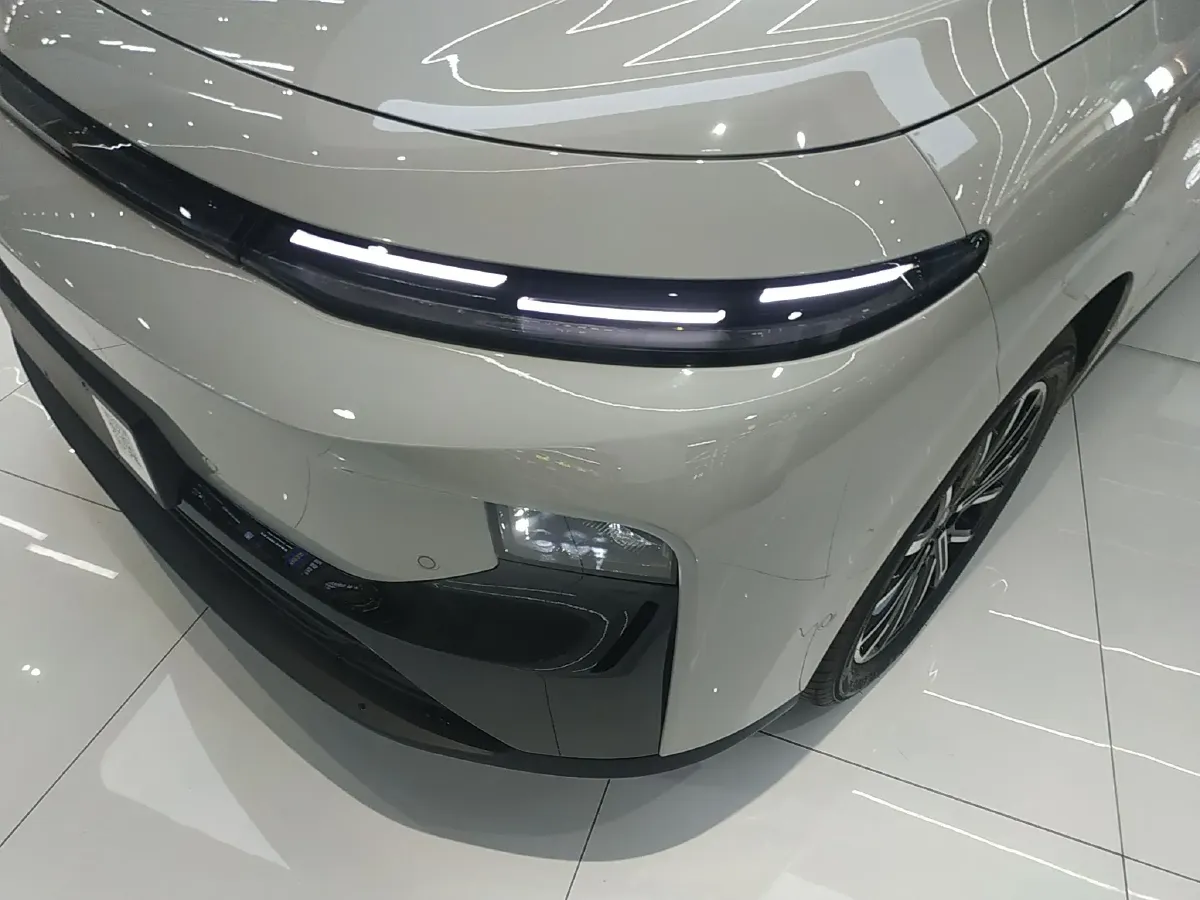 2025 Leapmotor B10 BEV 56.2KWH,autocango,china used car exporter,china ev exporter,chinese used car exporter,chinese used ev exporter