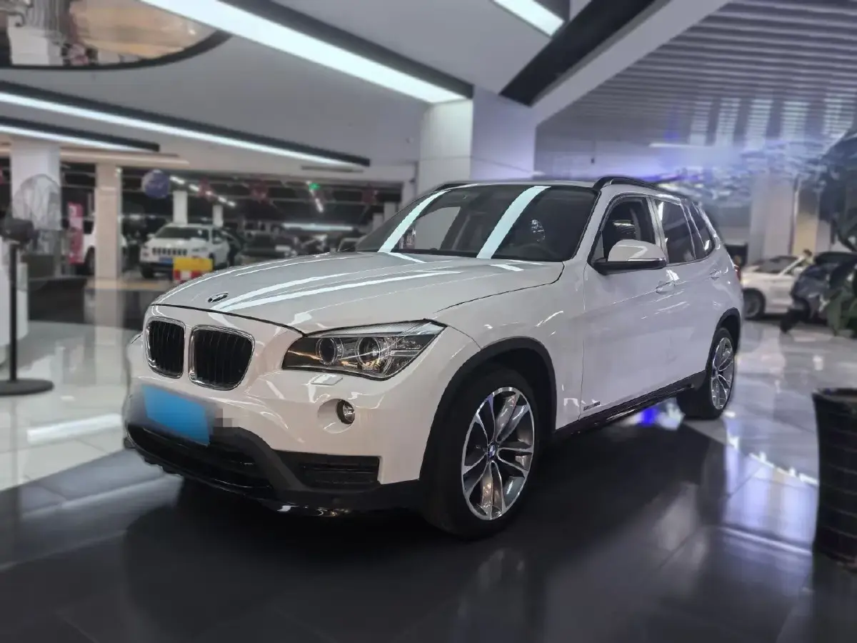 2014 BMW X1 2.0T 156HP L4 8AT