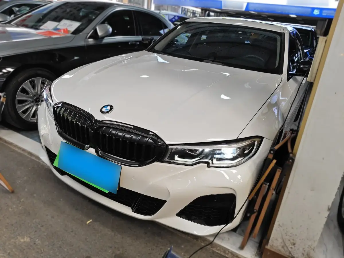 2021 BMW 3 Series 2.0T 156HP L4 8AT