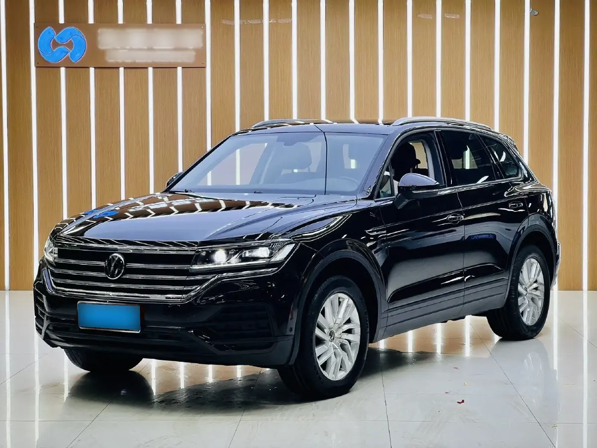 2021 Volkswagen Touareg 2.0T 245HP L4 8AT