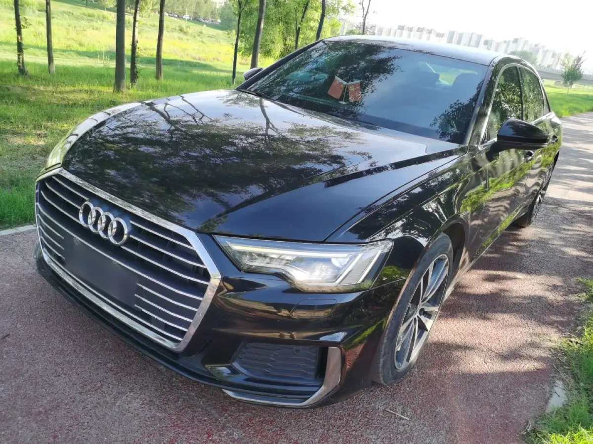 2019 Audi A6L 2.0T 190HP L4 7DCT
