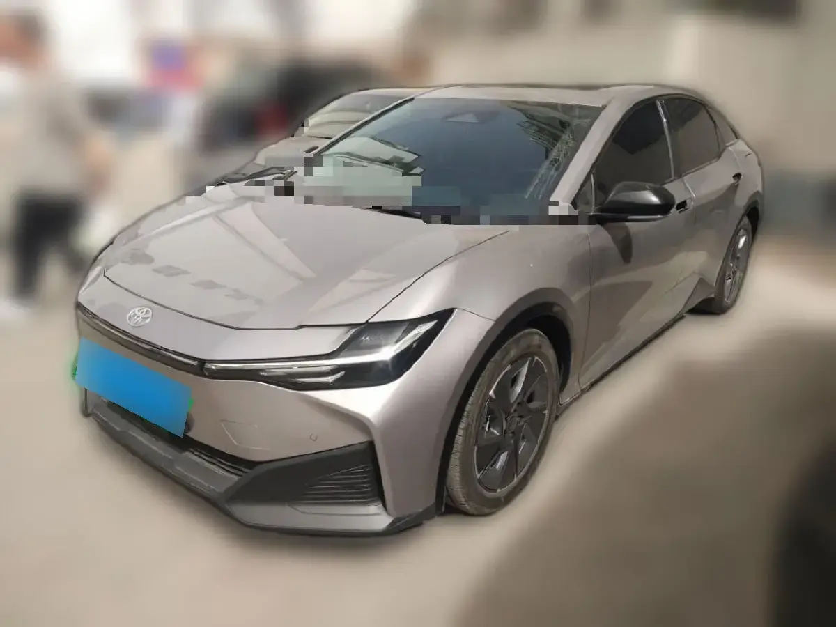 2024 Toyota bZ3 BEV 49.92KWH