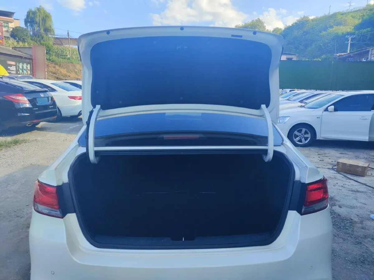 2014 Kia K4 1.6T 175HP L4 7DCT,autocango,china used car exporter,china ev exporter,chinese used car exporter,chinese used ev exporter