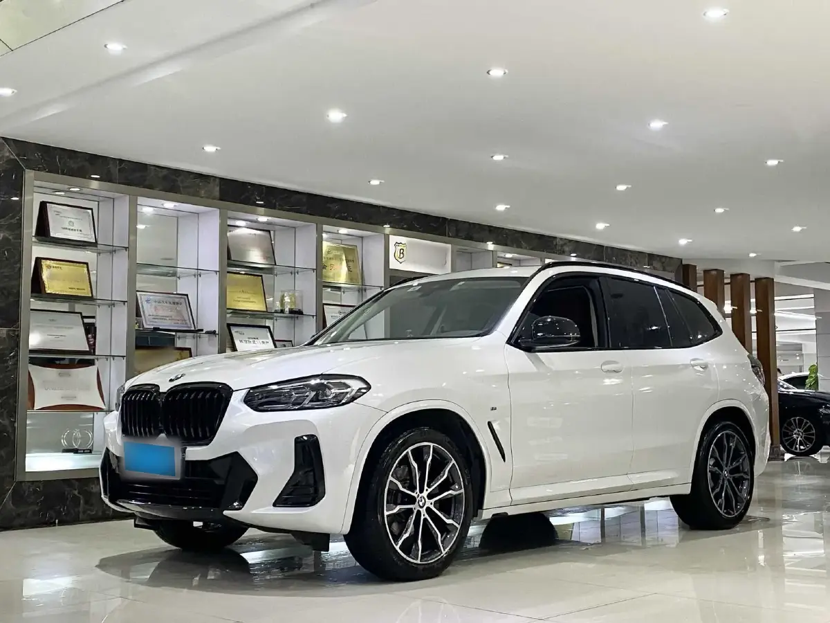 2022 BMW X3 2.0T 252HP L4 8AT