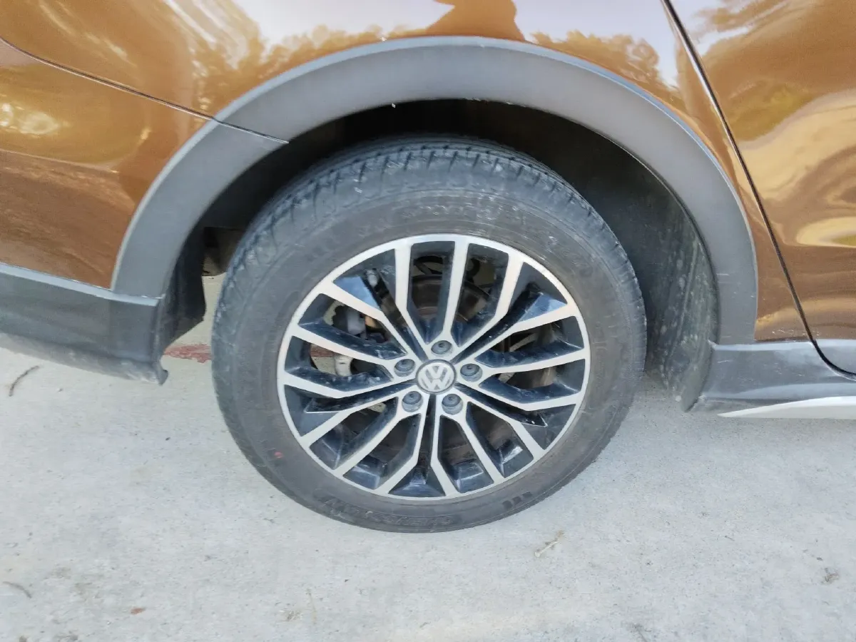 2014 Volkswagen Cross Lavida 1.4T 131HP L4 7DCT,autocango,china used car exporter,china ev exporter,chinese used car exporter,chinese used ev exporter