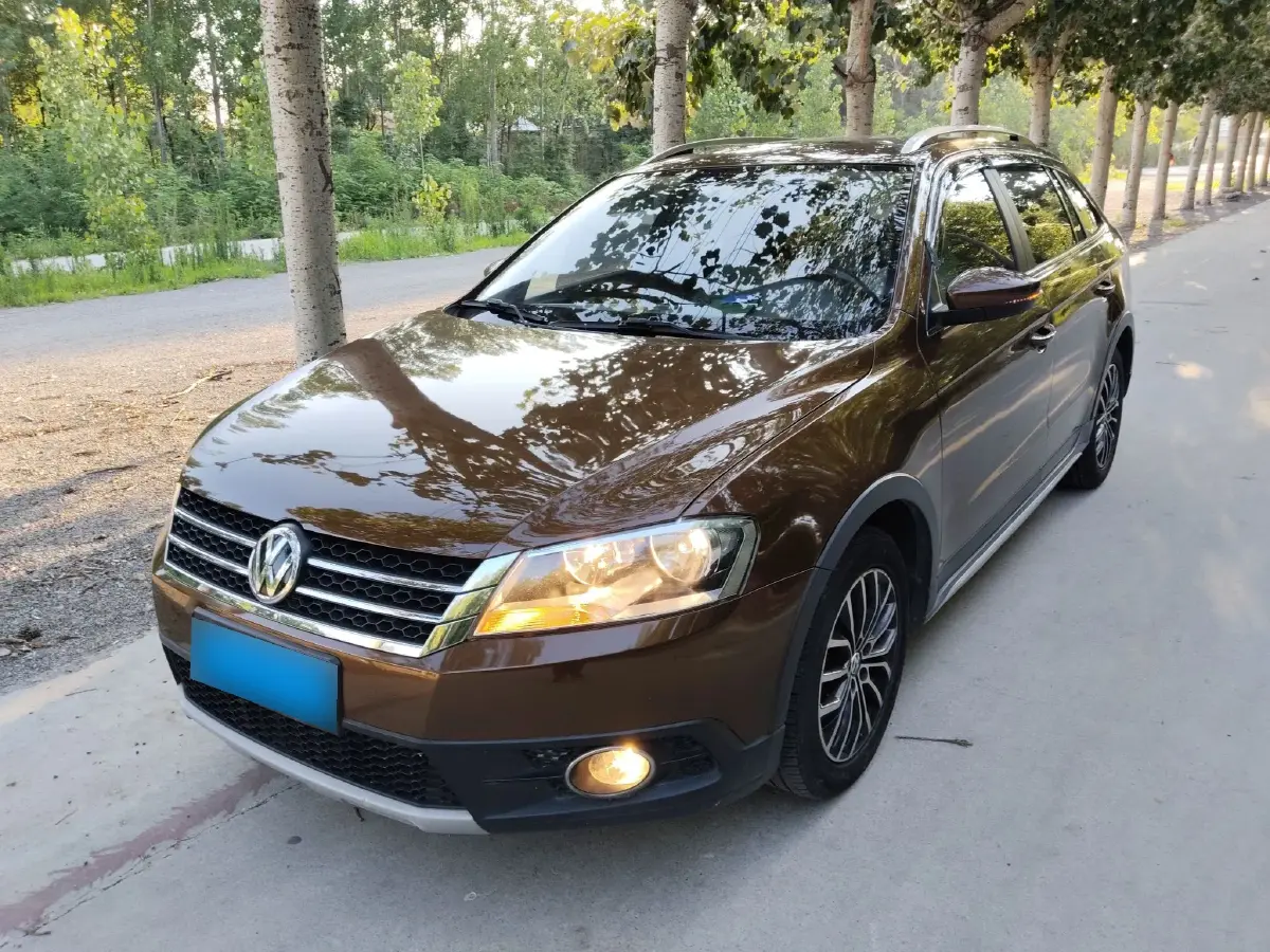 2014 Volkswagen Cross Lavida 1.4T 131HP L4 7DCT