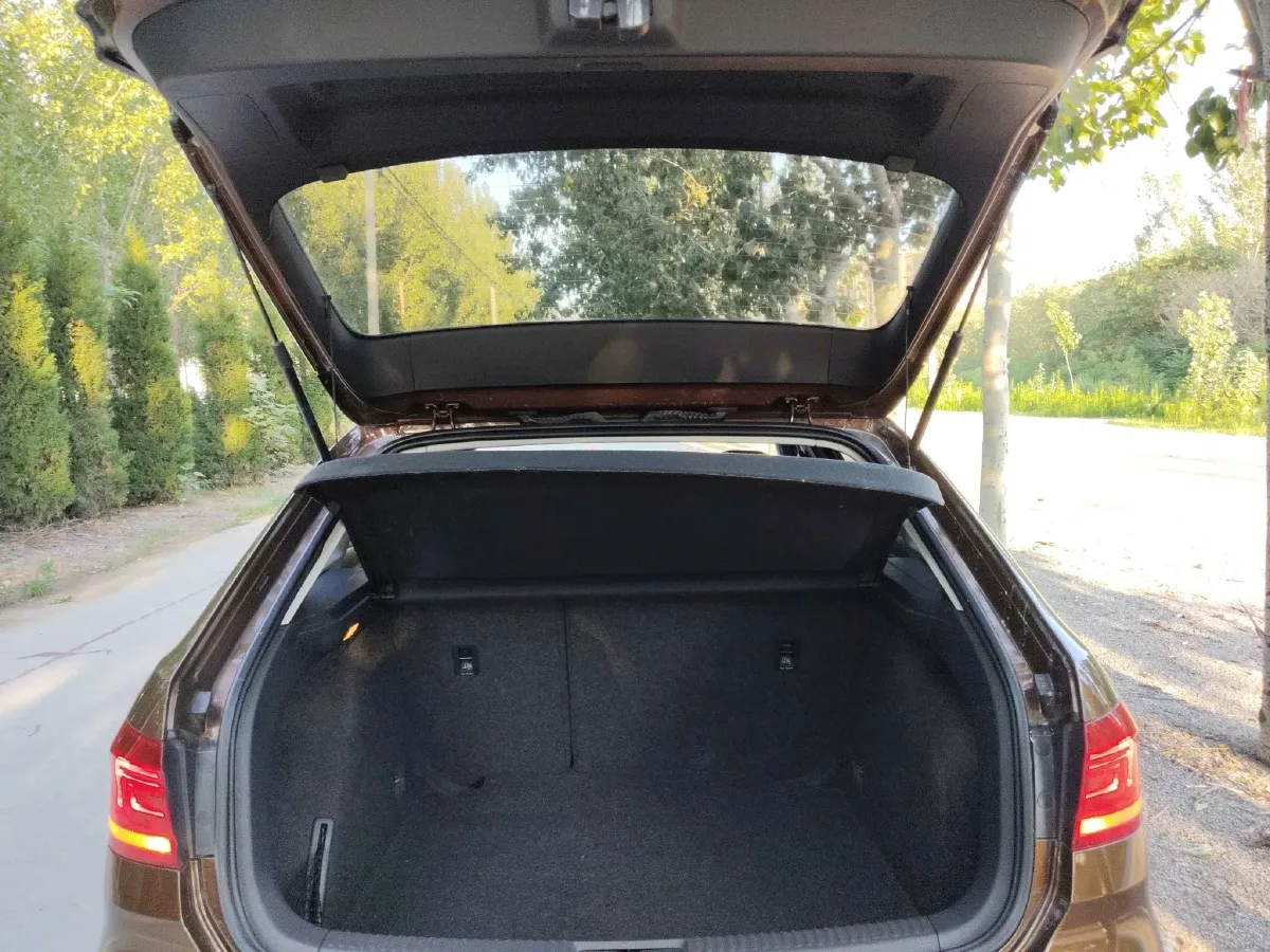 2014 Volkswagen Cross Lavida 1.4T 131HP L4 7DCT,autocango,china used car exporter,china ev exporter,chinese used car exporter,chinese used ev exporter