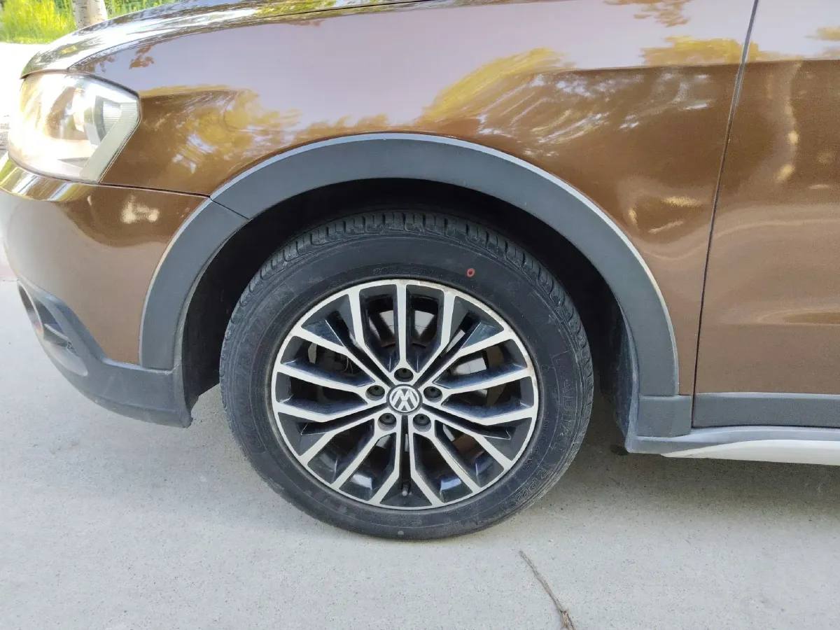 2014 Volkswagen Cross Lavida 1.4T 131HP L4 7DCT,autocango,china used car exporter,china ev exporter,chinese used car exporter,chinese used ev exporter