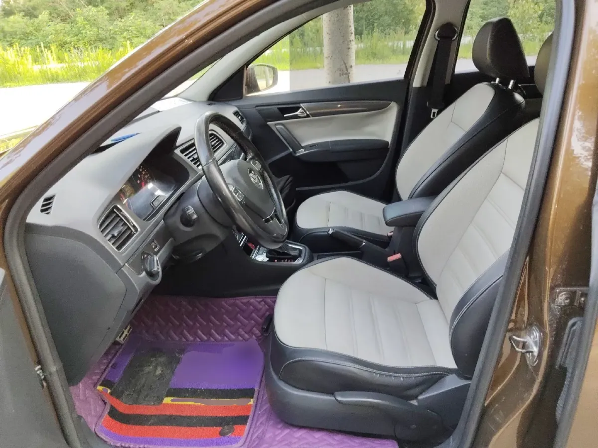 2014 Volkswagen Cross Lavida 1.4T 131HP L4 7DCT,autocango,china used car exporter,china ev exporter,chinese used car exporter,chinese used ev exporter