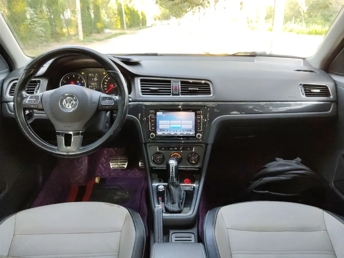 2014 Volkswagen Cross Lavida 1.4T 131HP L4 7DCT,autocango,china used car exporter,china ev exporter,chinese used car exporter,chinese used ev exporter