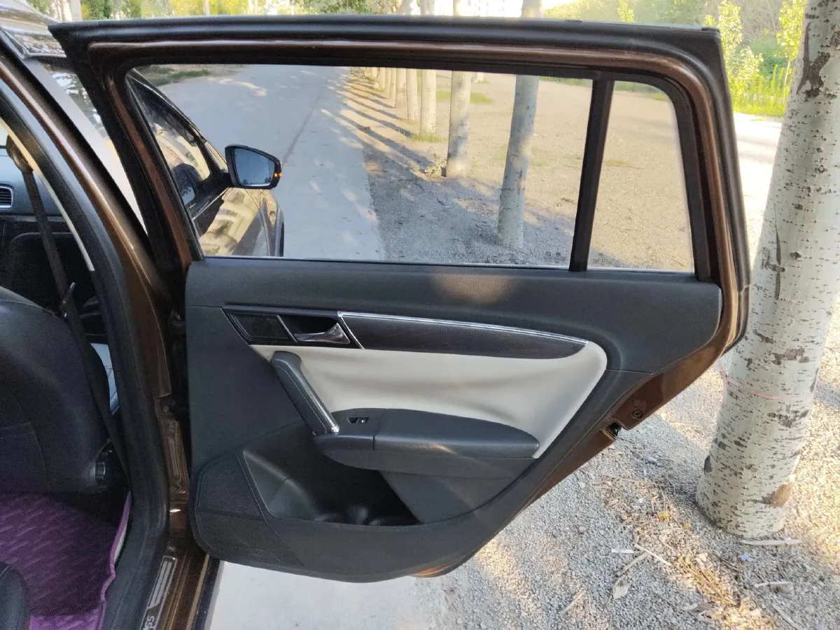 2014 Volkswagen Cross Lavida 1.4T 131HP L4 7DCT,autocango,china used car exporter,china ev exporter,chinese used car exporter,chinese used ev exporter