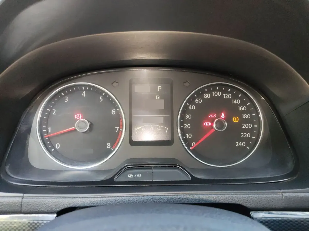 2014 Volkswagen Cross Lavida 1.4T 131HP L4 7DCT,autocango,china used car exporter,china ev exporter,chinese used car exporter,chinese used ev exporter