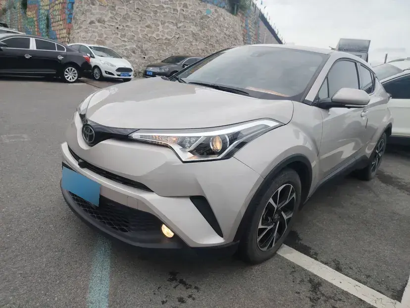 2020 Toyota C-HR 2.0L 171HP L4 CVT
