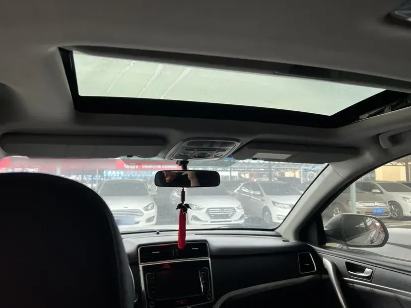 2019 Haval M6 1.5T 150HP L4 6MT,autocango,china used car exporter,china ev exporter,chinese used car exporter,chinese used ev exporter