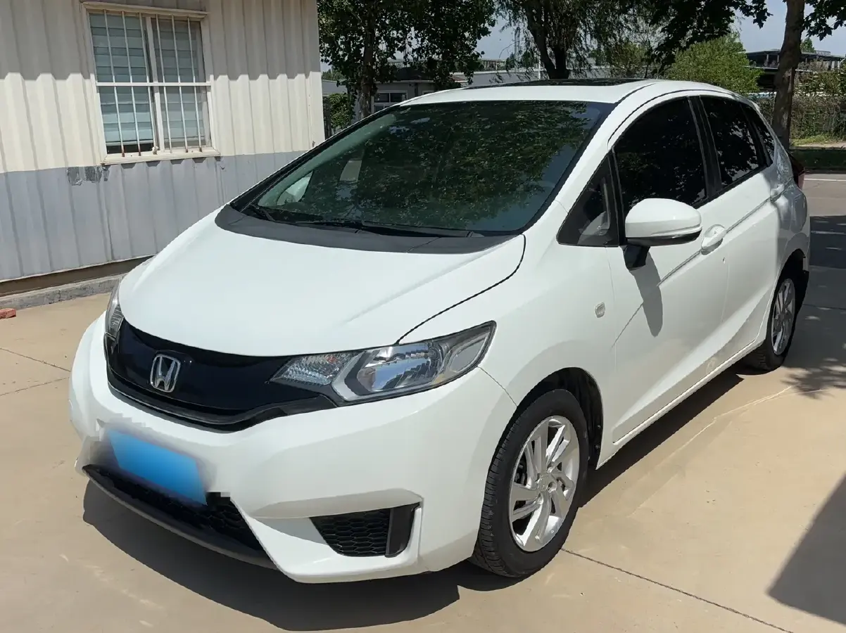 2016 Honda Fit 1.5L 131HP L4 CVT