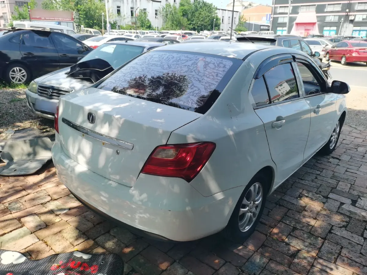 2015 ChangAn Alsvin V3 1.4L 101HP L4 5MT,autocango,china used car exporter,china ev exporter,chinese used car exporter,chinese used ev exporter