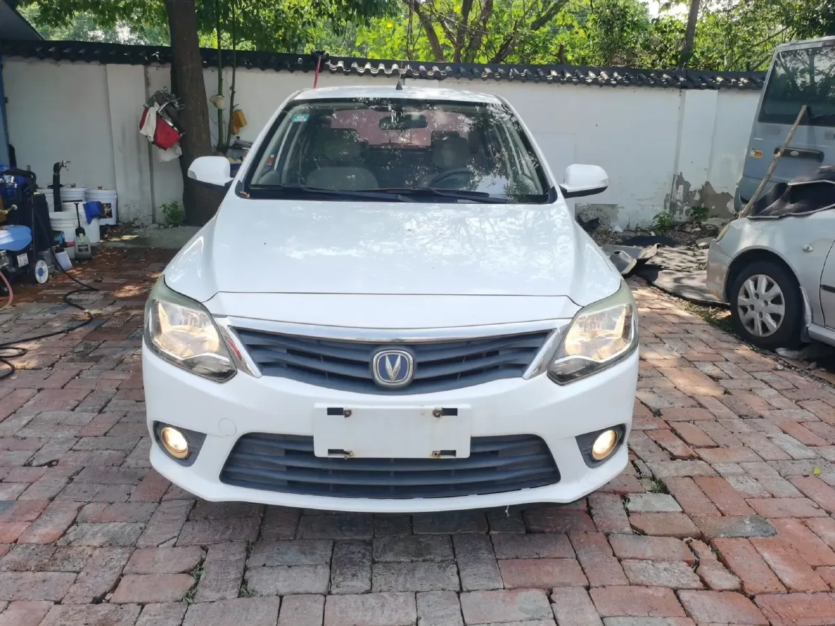 2015 ChangAn Alsvin V3 1.4L 101HP L4 5MT,autocango,china used car exporter,china ev exporter,chinese used car exporter,chinese used ev exporter