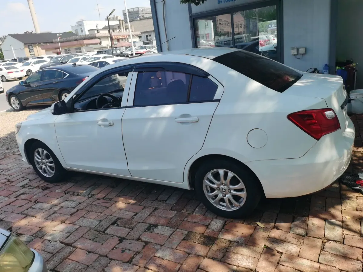 2015 ChangAn Alsvin V3 1.4L 101HP L4 5MT,autocango,china used car exporter,china ev exporter,chinese used car exporter,chinese used ev exporter