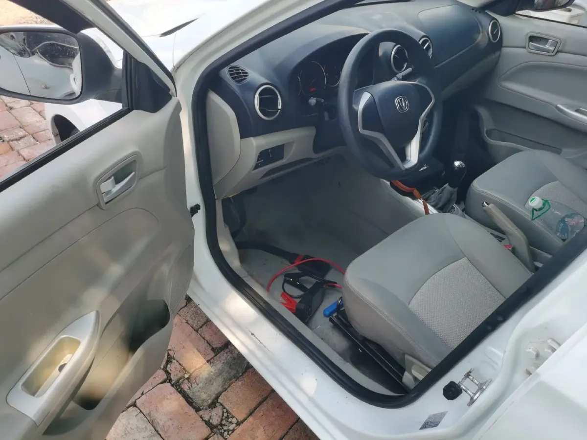 2015 ChangAn Alsvin V3 1.4L 101HP L4 5MT,autocango,china used car exporter,china ev exporter,chinese used car exporter,chinese used ev exporter