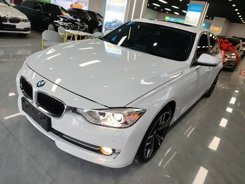 2015 BMW 3 Series 2.0T 184HP L4 8AT
