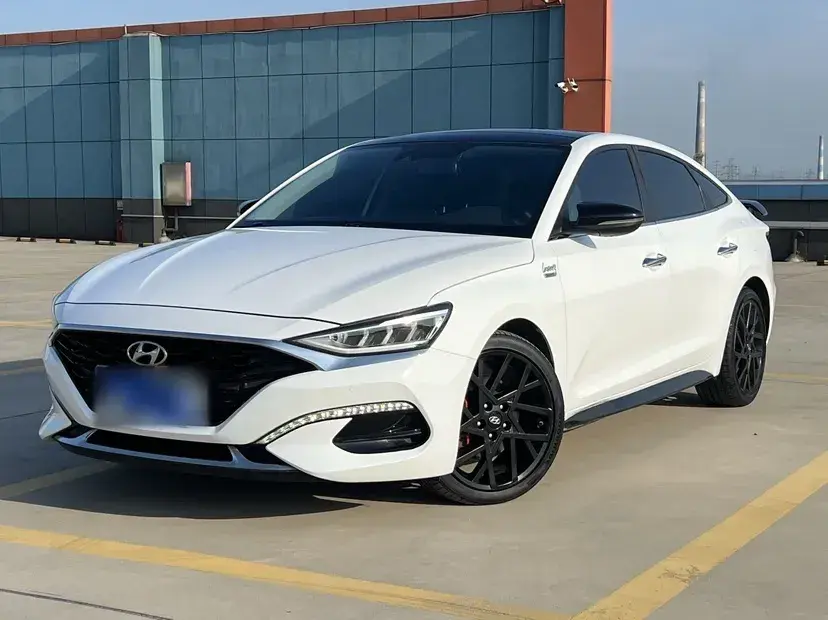 2021 Hyundai La Festa 1.6T 204HP L4 7DCT