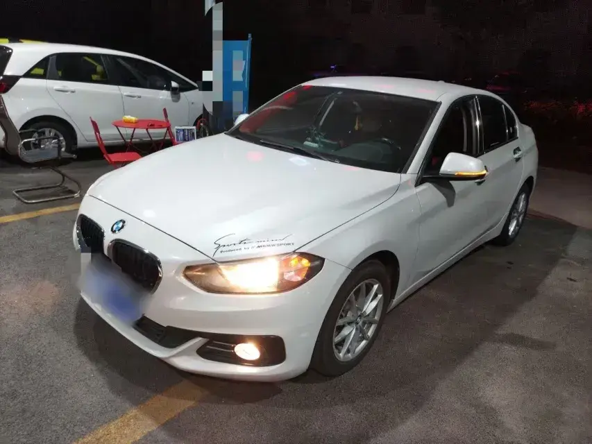 2017 BMW 1 Series 1.5T 136HP L3 6AT