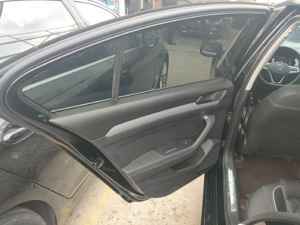 2022 Volkswagen Magotan GTE 1.4T 150HP L4 6DCT PHEV 13KWH,autocango,china used car exporter,china ev exporter,chinese used car exporter,chinese used ev exporter