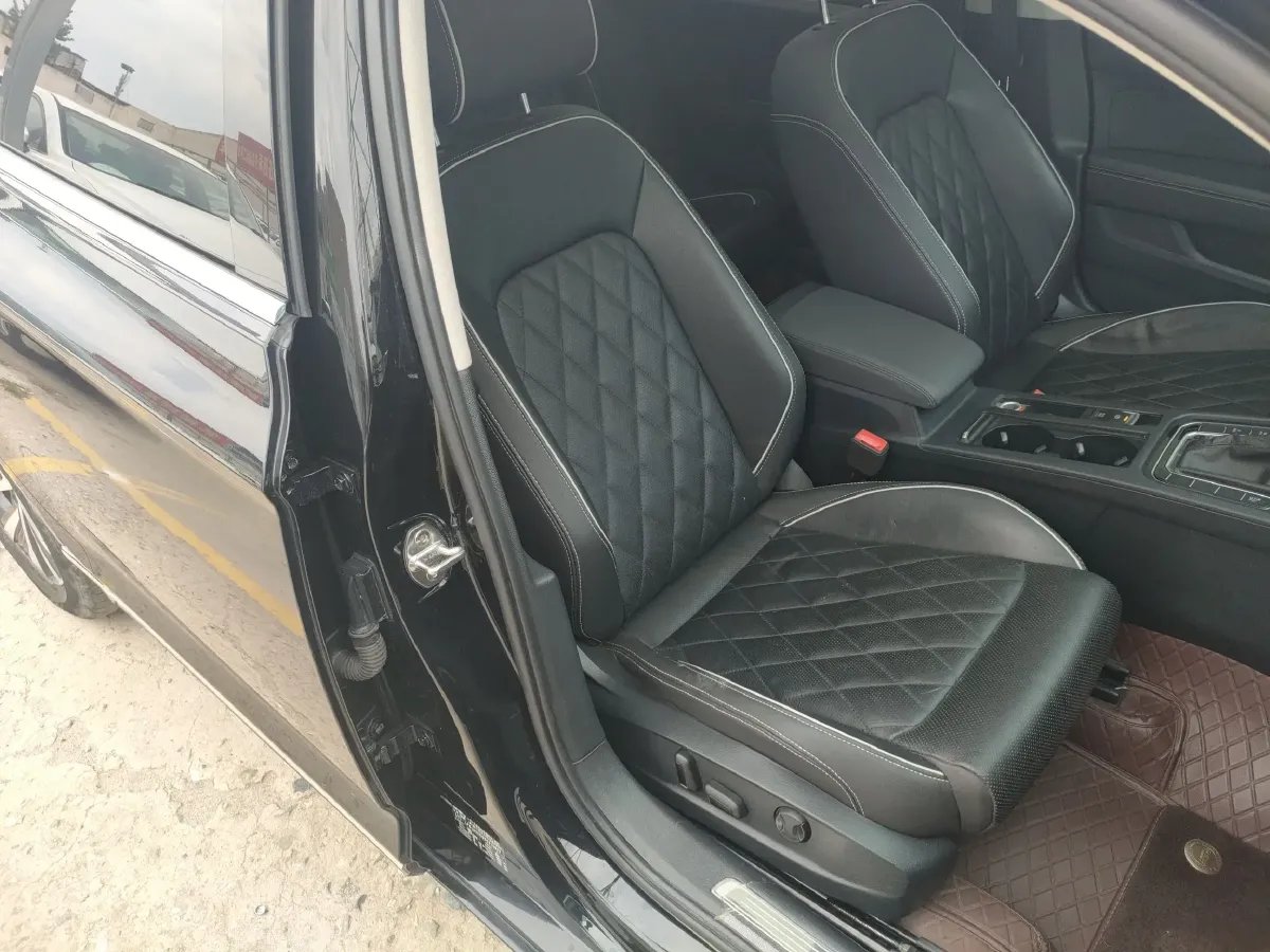 2022 Volkswagen Magotan GTE 1.4T 150HP L4 6DCT PHEV 13KWH,autocango,china used car exporter,china ev exporter,chinese used car exporter,chinese used ev exporter