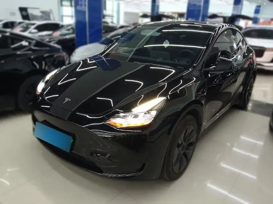 2023 Tesla Model Y BEV 60KWH